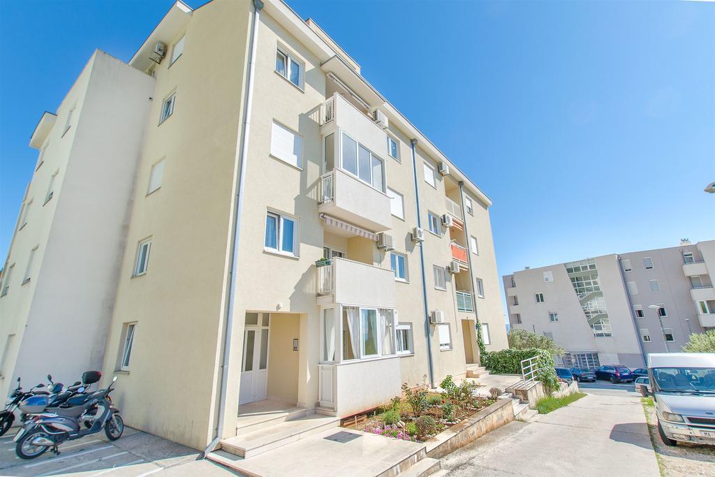 Apartment Studenka Makarska Eksteriør billede